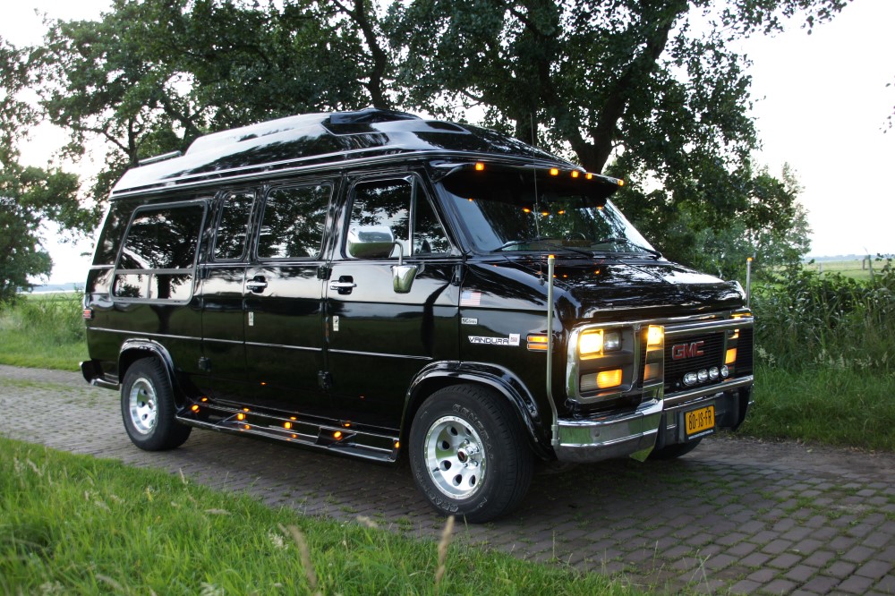 GMC Vandura 2500